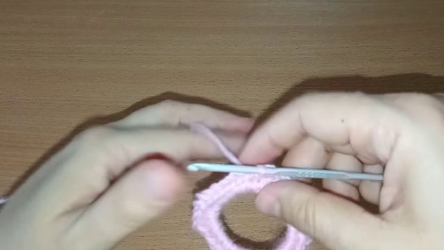 Резинка для волос крючком за 20 минут. Просто и красиво