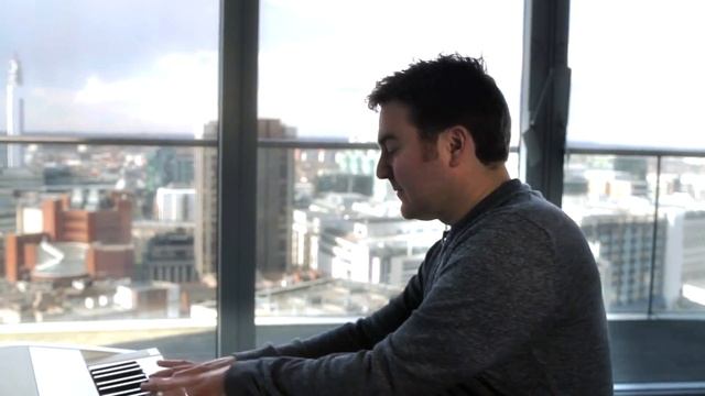 Представляем Roland блоггер смотреть онлайн