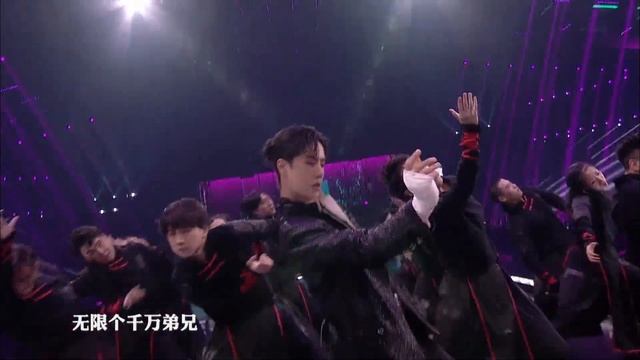 王一博Wang Yibo唱《龙拳》《Dragon Fist》味道截然不同，燃炸全场！ смотреть онлайн