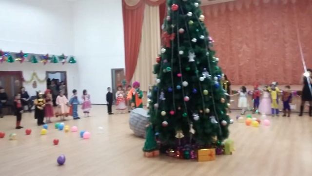 Новый год школа 56 