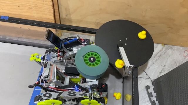 Dry Ice 9784 Freight Frenzy Robot Reveal смотреть онлайн