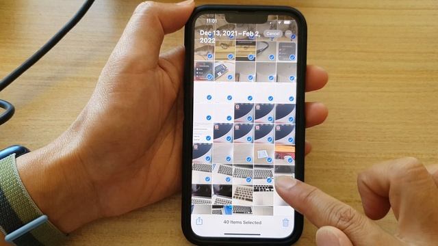 iPhone 13/13 Pro: How to Select and Delete Multiple Photos смотреть онлайн