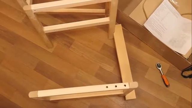 Стульчик для кормления. Распаковка, сборка, обзор. смотреть онлайн