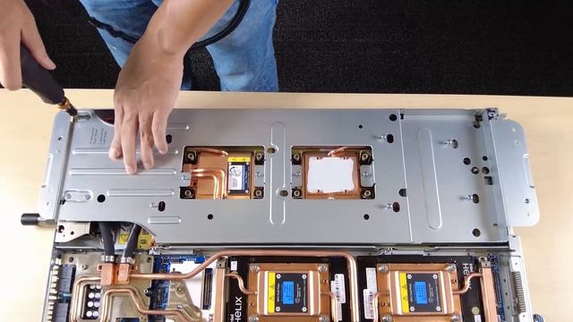 Lenovo ThinkSystem SD650 V3 and SD650-I V3 removing a processor смотреть онлайн