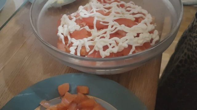 Как самому приготовить Салат из морепродуктов. Рецепт салата Королевский смотреть онлайн