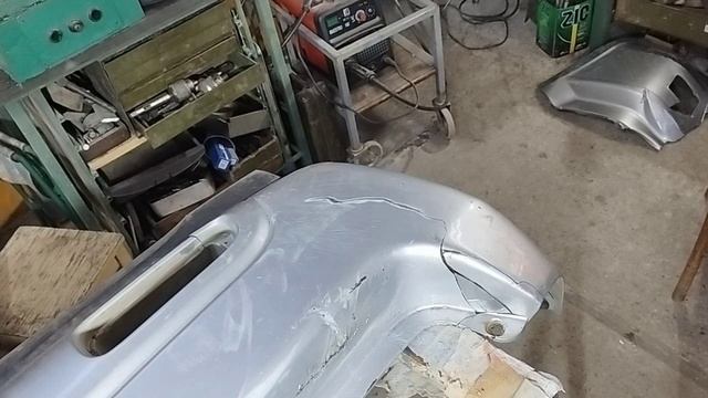 Ремонтируем пластиковый бампер Suzuki Swift ч. 1