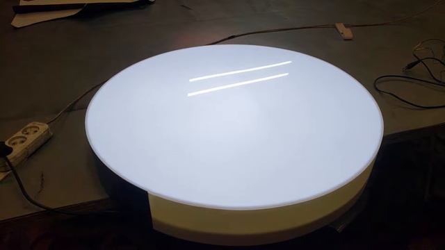 Круглый лайтбокс. Наружная реклама. Тест новых кластеров. Размышления о современных материалах смотреть онлайн