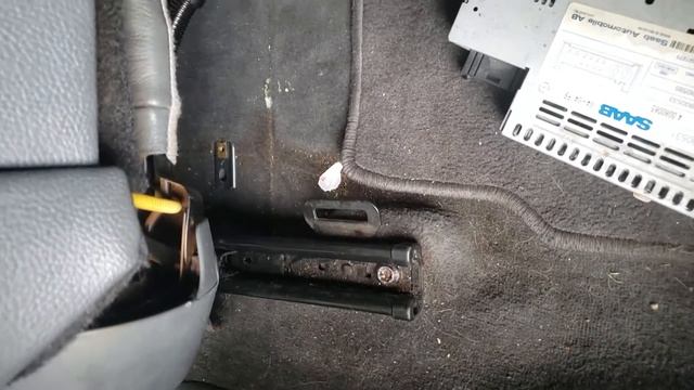 How to fix stereo not working and turn signal not chimming in 2004 Saab 9-3 (Part 2) смотреть онлайн
