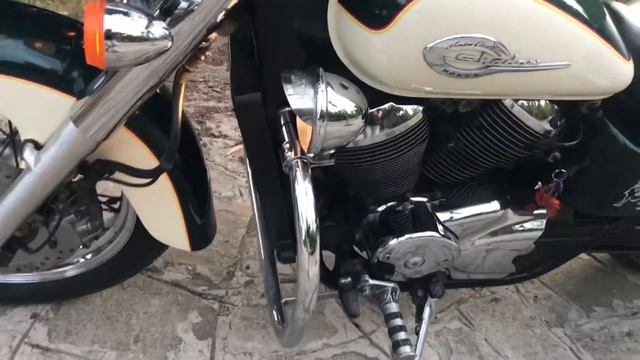 Honda Shadow 400 ACE walk around and exhaust sound смотреть онлайн