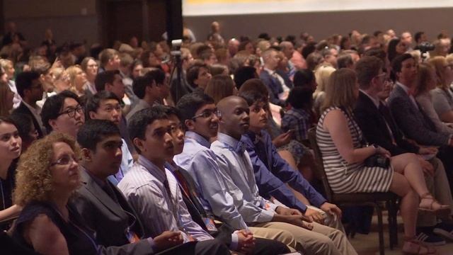 Microsoft Office Specialist Documentary: Trailer смотреть онлайн