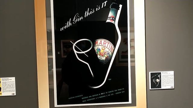 MARTINI - Esposizione manifesti pubblicitari , Outlet Franciacorta смотреть онлайн