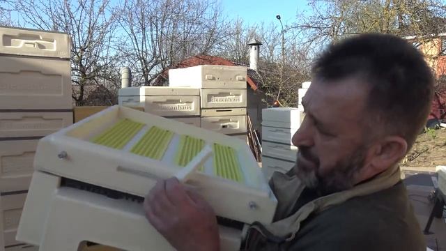 Ульи Bienenhaus покрываю резиновой краской