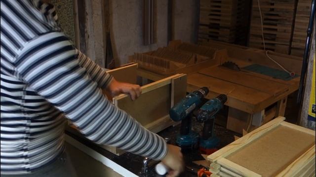 Строительство пчелопавильона. Изготовление кассеты. смотреть онлайн