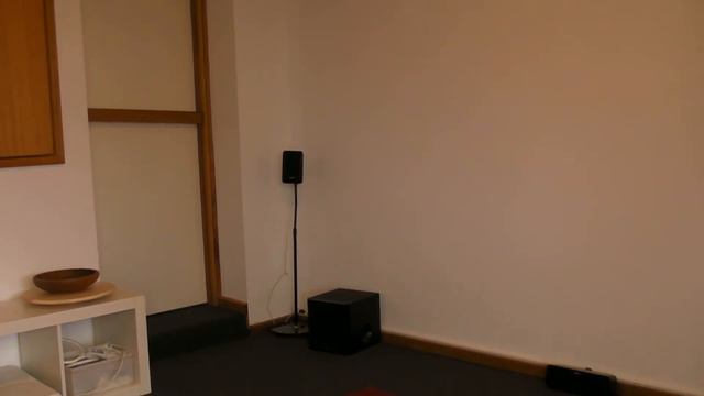 MJX Bugs 6 Jumper T8SG - First Indoor flight смотреть онлайн