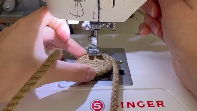 Как красиво обработать начало и конец джутовой корзины. Техника зигзаг ? смотреть онлайн