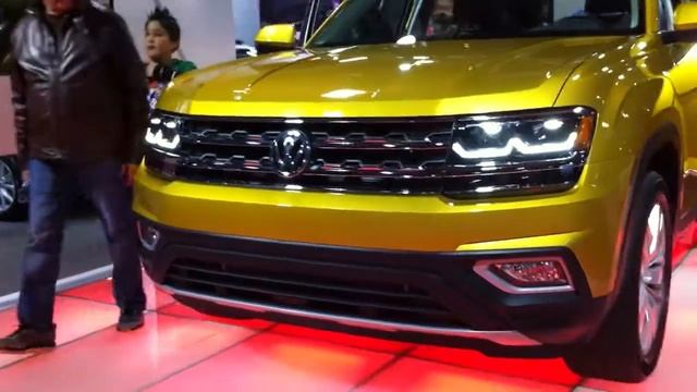 FIRST LOOK: 2018 Volkswagen Atlas Interior and Walkaround - Calgary Auto Show 2017 смотреть онлайн
