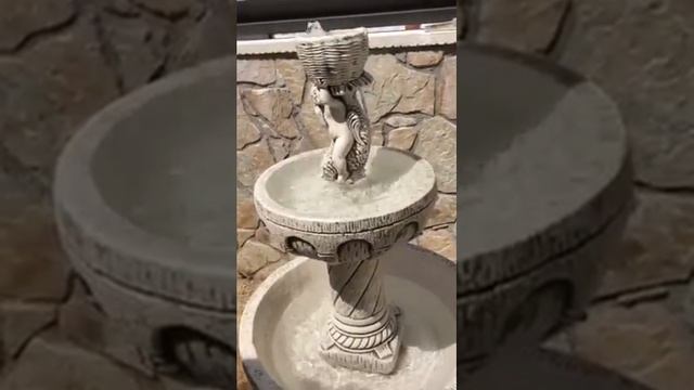 Fuente de jardín. Fuente decorativa de piedra artificial. смотреть онлайн
