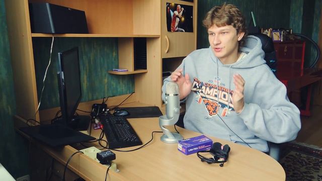 Blue Yeti USB Microphone Review (Downside) смотреть онлайн