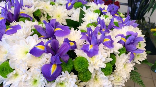 Matusepärjad kulleriga.Траурные венки. Курьерская доставка в Таллинне. смотреть онлайн