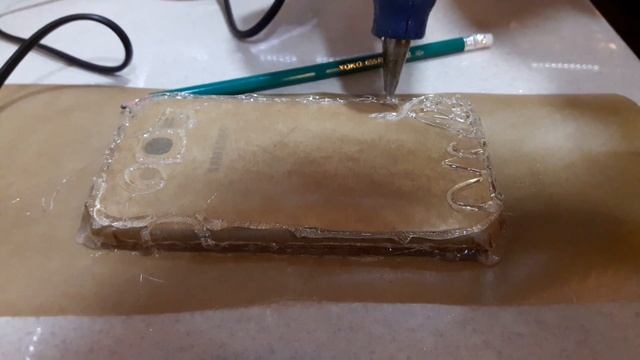 ЧЕХОЛ ИЗ ГОРЯЧЕГО КЛЕЙА смотреть онлайн