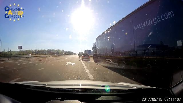 Как общаться с полицией? 40 секунд и КОП УБЕЖАЛ! смотреть онлайн