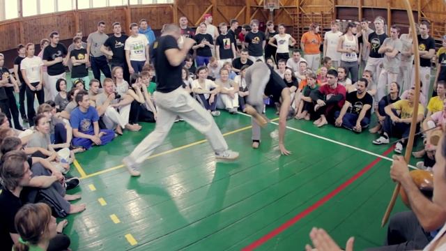 Mestre Edan e Prof Ta Russo. Real Brazil 2013 - Terra nova. Real Capoeira смотреть онлайн