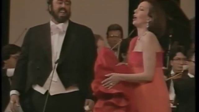 Tosca Highlight. Superb Performance By Luciano Pavarotti & Raina Kabaivanska