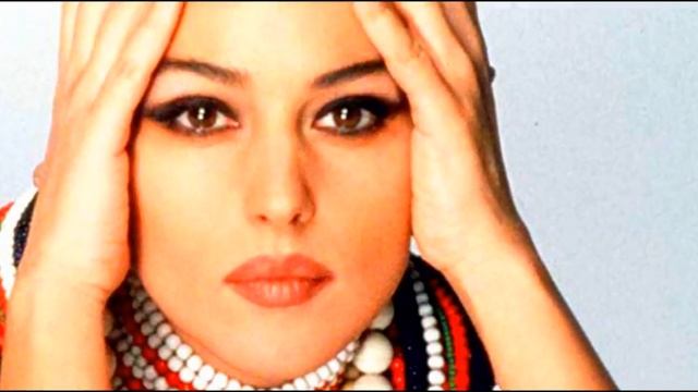 Monica Bellucci and Vincent Cassel - Your Love Is My Drug смотреть онлайн