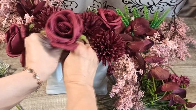 ШИКАРНАЯ КОМПОЗИЦИЯ ИЗ ИСКУССТВЕННЫХ ЦВЕТОВ В КРАСИВОЙ ВАЗЕ - МАСТЕР КЛАСС 2022 смотреть онлайн