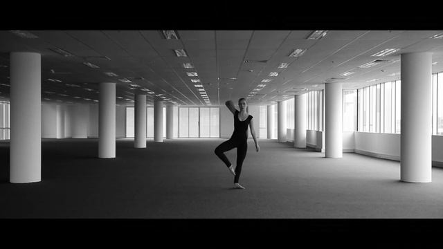 Ludovico Einaudi - Nuvole Bianche Dance смотреть онлайн