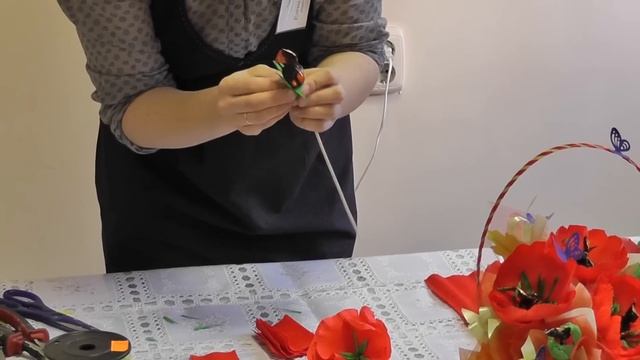 Букеты из конфет. Маки из гофрированной бумаги смотреть онлайн