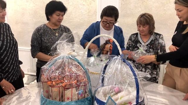 Казахстан. Калжа. Казахский обычай после рождения ребёнка. смотреть онлайн
