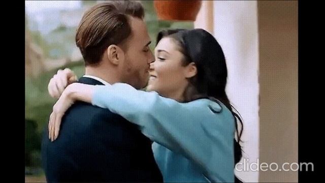 Я ТЕБЕ ПОДАРИЛ ПОЛОВИНКУ СЕБЯ, ПОЛОВИНКУ СЕБЯ, ПОЛОВИНКУ СЕБЯ...... смотреть онлайн