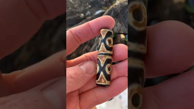 Талисман из Тибета - дзи 6 глаз и зубы тигра. Личностный рост, душевное спокойствие, защита смотреть онлайн