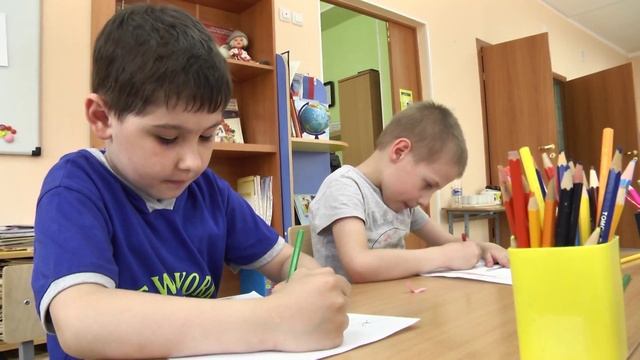 Детский сад. Урок рисования. смотреть онлайн