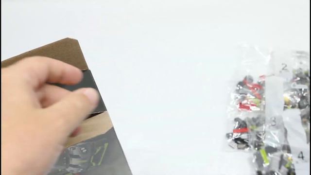Lego 76910 Speed Champions Aston Martin Unboxing смотреть онлайн