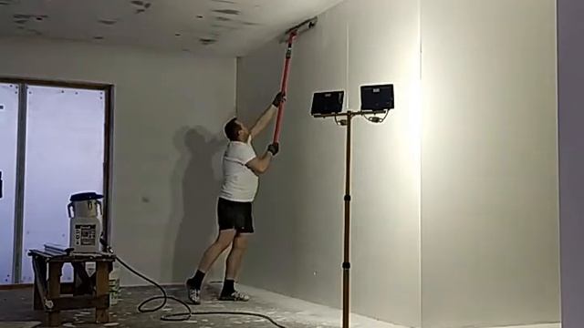 Шпатлевка стен структурным пистолетом. смотреть онлайн