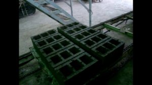 Линия по производству шлакоблока, отсевблока, стенового камня, тротуарной плитки. Вибропресс.