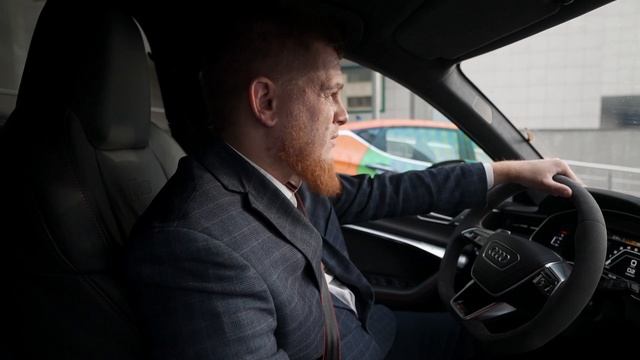 AUDI RS6 АВТОМОБИЛЬ НА КАЖДЫЙ ДЕНЬ