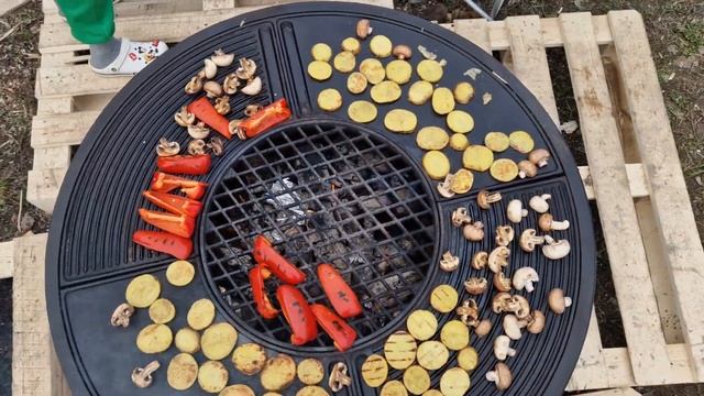 ПРОДАМ.89154509227 Круглий ЧУГУННЫЙ мангал с сферичною чашею диаметром 1000 мм. смотреть онлайн