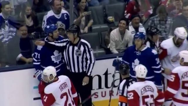 24/7 Red Wings/Maple Leafs - EP. 3 - David Clarkson, Todd Bertuzzi, & the Water Bottle смотреть онлайн