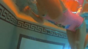 Тренировка ПО ПЛАВАНИЮ // ПОДВОДНАЯ съемка. Ныряю за колечками.