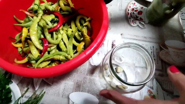 Для любителей остренькой еды. Один из любимых рецептов, очень вкусный полуострый перец. смотреть онлайн