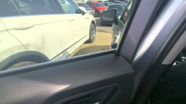 2021 Volkswagen Tiguan Highline VS Tiguan R-Line