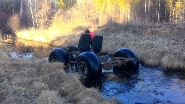 Самодельный пневмоход по болоту смотреть онлайн