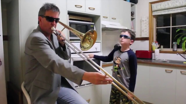 Когда мамы нет дома смотреть онлайн