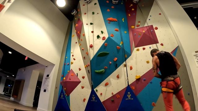 Climbing All the Routes On the Wall And Finally Clearing the Hardest Route смотреть онлайн