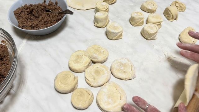 ЧТО МОЖЕТ БЫТЬ ПРЕКРАСНЕЕ ? смотреть онлайн