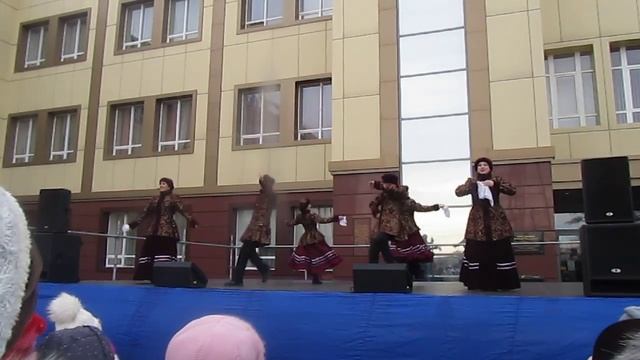 Ансамбль "Околица" - Я на печке молотила (Рождество, ЦСК, 07-01-17) смотреть онлайн