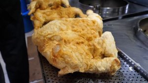 Жареный цыпленок с чесноком - корейская уличная еда